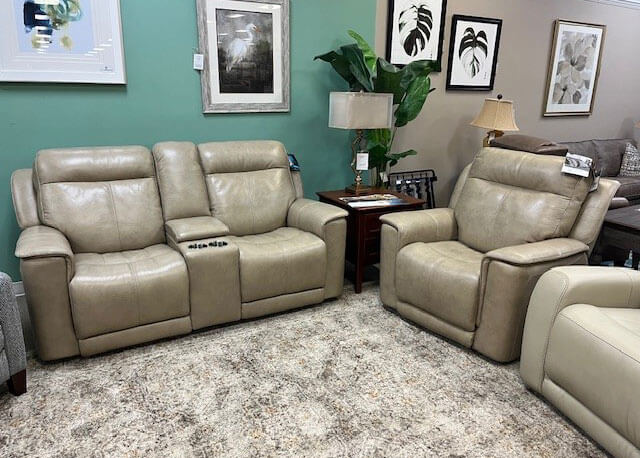 Flexsteel Miller Double Reclining Loveseat With Console & Recliner