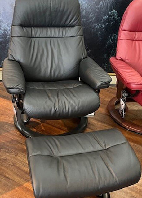 Stressless Sunrise Medium Classic Base Recliner